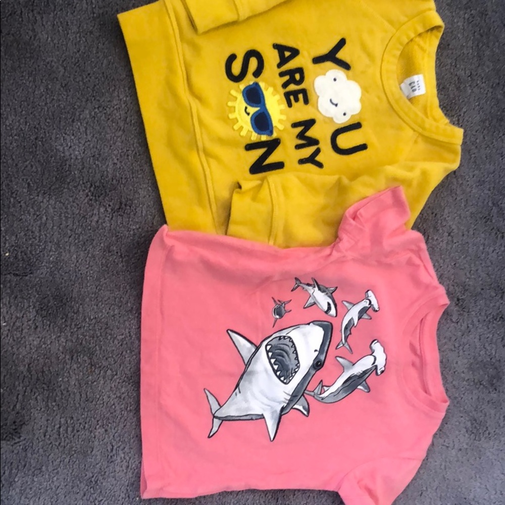 Gap summer sweatshirt and t shirt